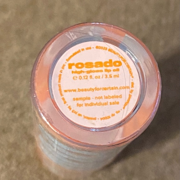 BEAUTY FOR CERTAIN
High Gloss Lip Oil in Rosado - Picture 3 of 3